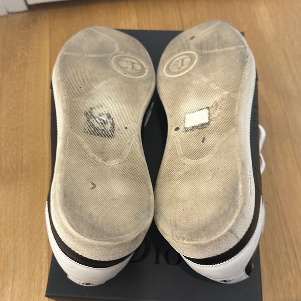 DIOR B01 SNEAKER
Black Smooth Calfskin and Suede - Picture 5 of 7